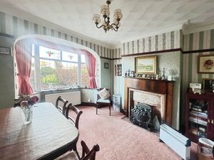 Dining room- click for photo gallery